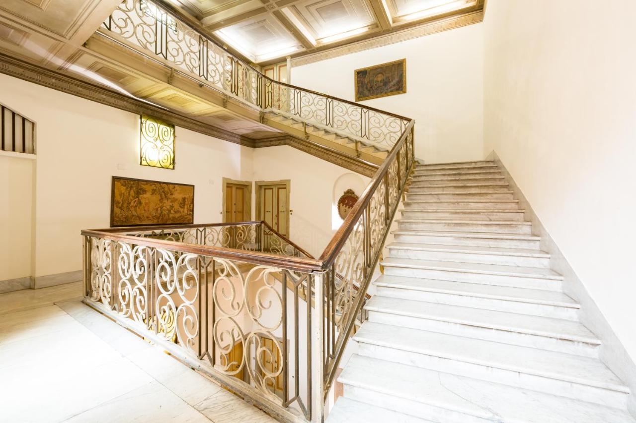 רומא Ghetto Campo Dei Fiori Luxury White Rooms מראה חיצוני תמונה